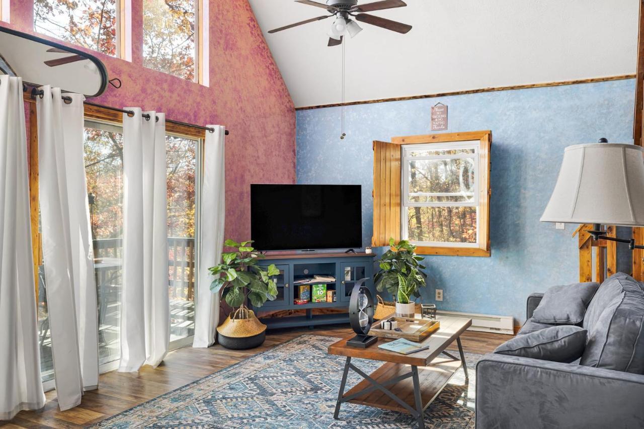 Quiet Loft Chalet Near Bryce W Hot Tub & Fire Pit Basye Exterior photo