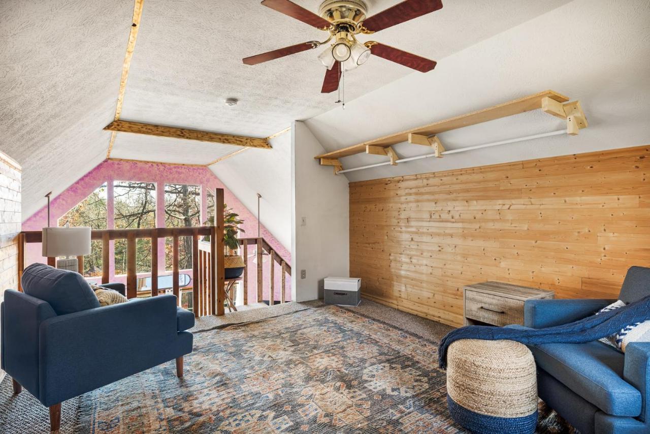 Quiet Loft Chalet Near Bryce W Hot Tub & Fire Pit Basye Exterior photo